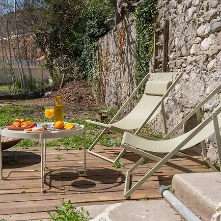 Appartement T3 63M2 - L'Atypique Et Son Jardin De 350M2 Au Coeur De Digne Exterior photo